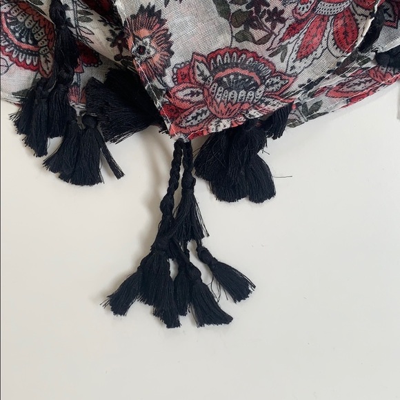 Scraf - Picture 5 of 6